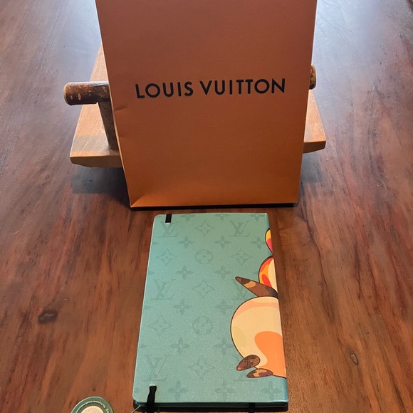 Louis Vuitton MURAKAMI Blue and Multicolor Character Notebook NEW WITH BOX! - Picture 6 of 11